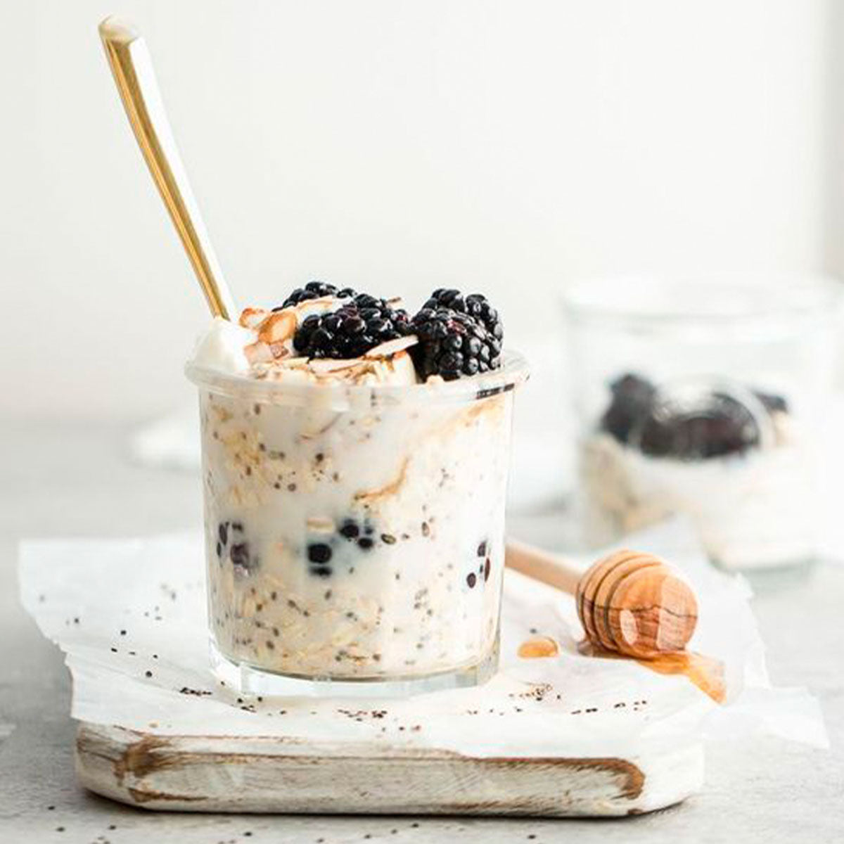 Vanilla Blackberry Overnight Oats | High Protein